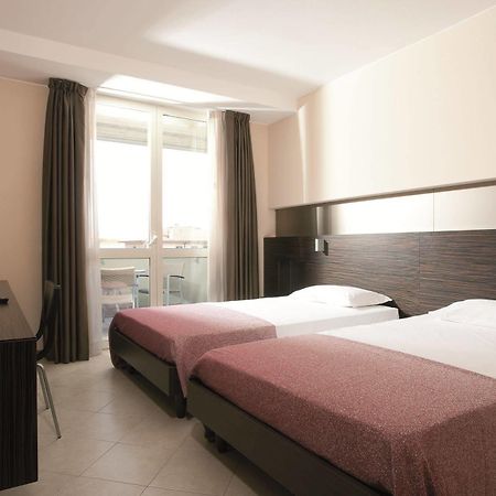 Rosso Frizzante Hotel Sorbara Екстериор снимка